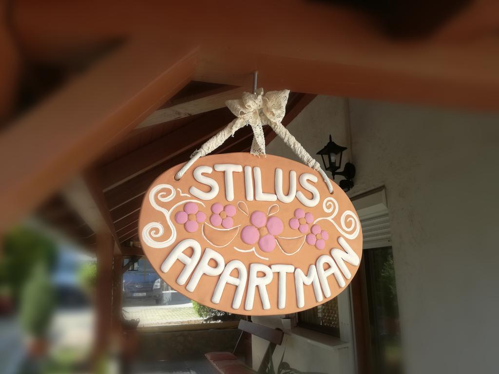 Stilus Apartman Apartment Szekszard Ngoại thất bức ảnh