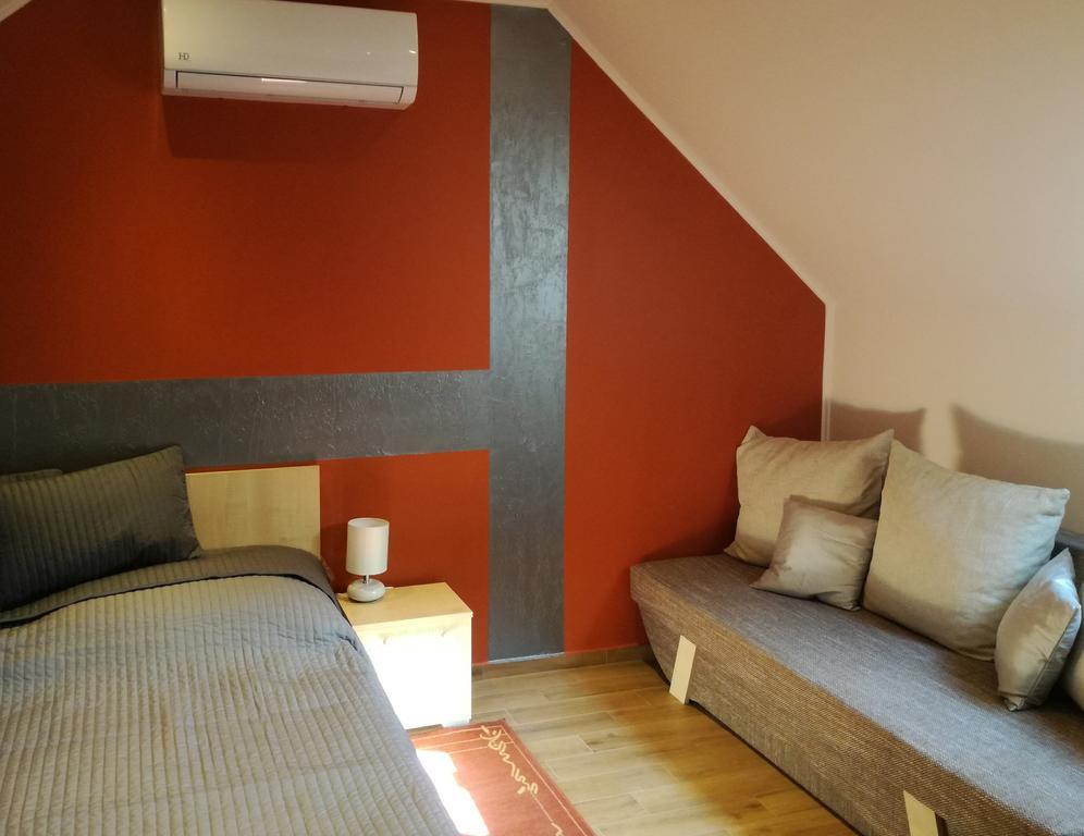 Stilus Apartman Apartment Szekszard Ngoại thất bức ảnh